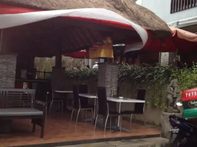 Gambar Makanan Adhiyoga Restaurant & Bar - The Lokha Legian Resort & Spa 15