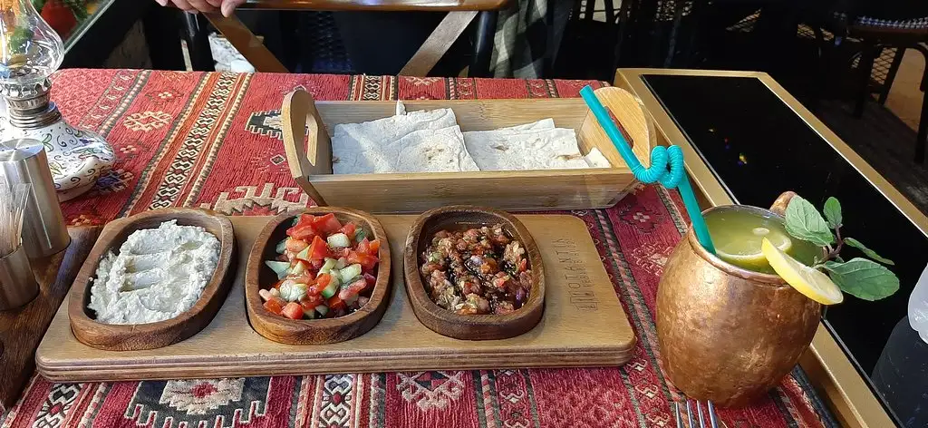 Otantik Restaurant'nin yemek ve ambiyans fotoğrafları 58