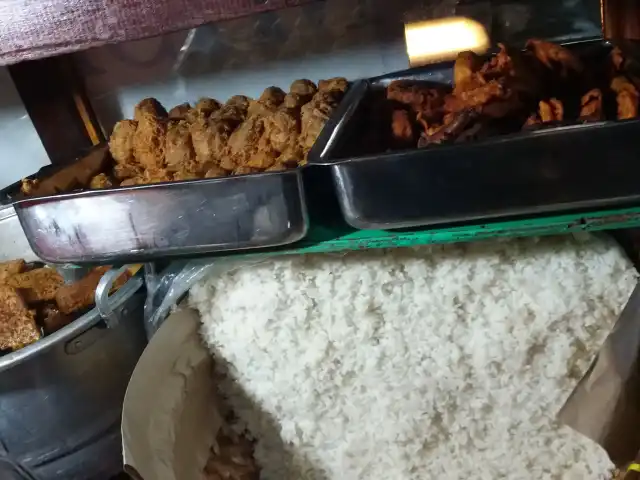 Gambar Makanan Nasi Ulam Misjaya 4