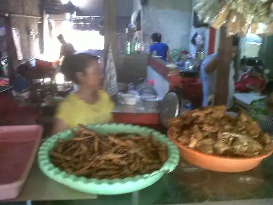 Gambar Makanan Nasi Tempong Mbok Wah 12