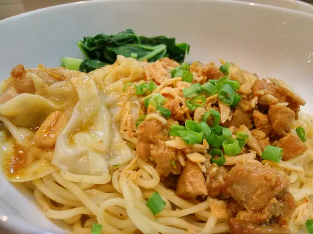 Gambar Makanan Bakmi Gerobak Kuning 1