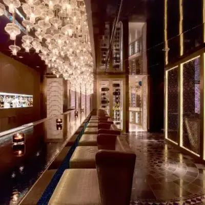 Long Bar - Raffles İstanbul