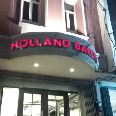 Holland Bakery