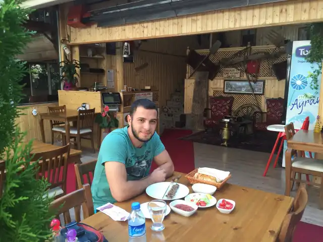 Erzurum Evi Cağ Kebap'nin yemek ve ambiyans fotoğrafları 12