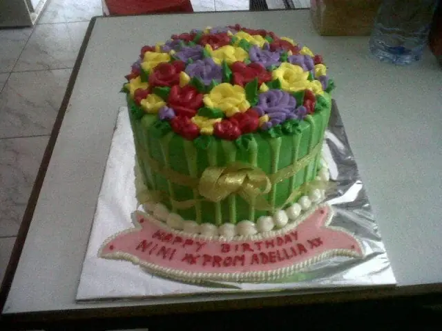 Gambar Makanan Almond Cake & Bakery 13