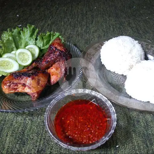 Gambar Makanan Ayam Bakar Kalasan Warung Pengkolan, Petogogan 1