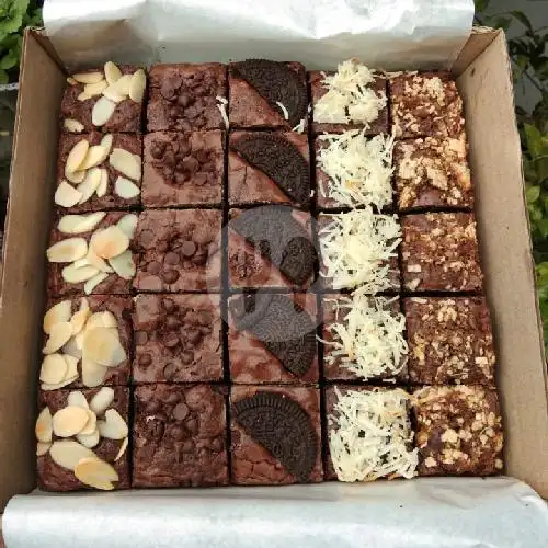 Gambar Makanan Ummika Brownie, Jebres 12