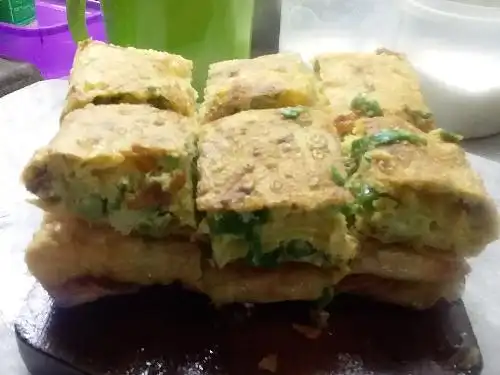 MARTABAK TELOR DAN MANIS.LAKA LAKA