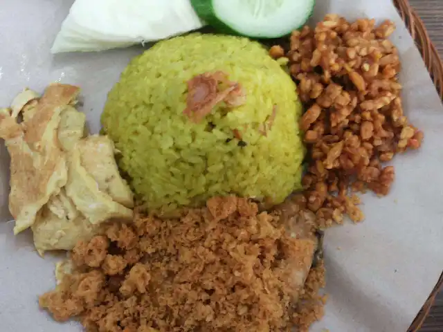 Gambar Makanan Nasi Kuning Plus Plus 15