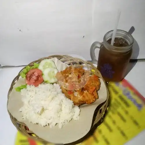 Gambar Makanan Warung Ayam Geprek Bu Wahyu, Unta 2