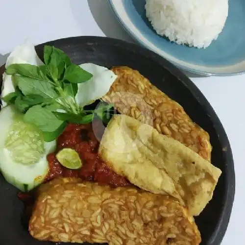 Gambar Makanan Warung Pak Imam, Sblh Garasi Mandala 7