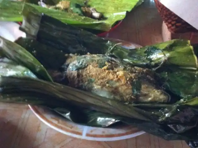 Gambar Makanan Pepes Jambal Bpk.Emin Walahar 11