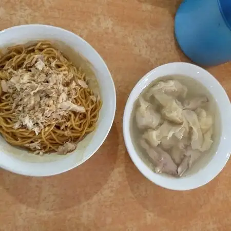 Gambar Makanan Mie Baso Akung 5