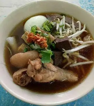 Kak long mee celup