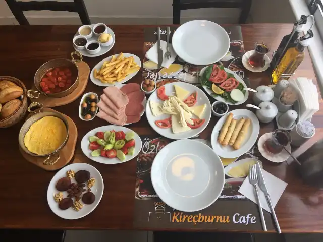 Tarihi Çeşme Önü Kireçburnu Cafe'nin yemek ve ambiyans fotoğrafları 20