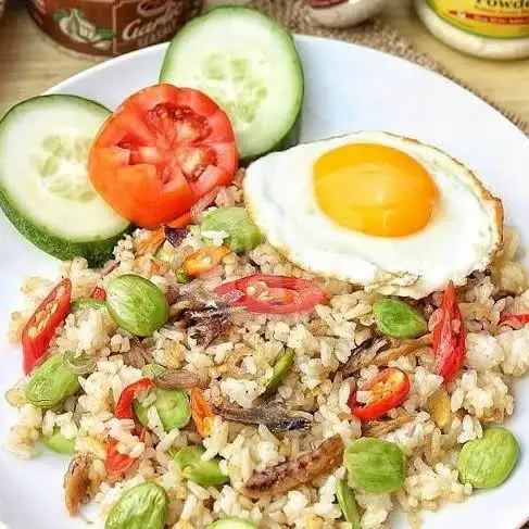 Gambar Makanan Nasi goreng & Lalapan Pak Aira 19