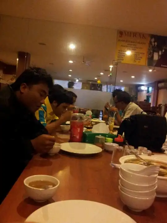 Gambar Makanan Merak Restaurant 16