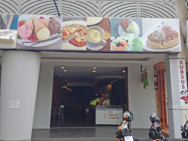 Gambar Makanan Ice Cream Parlor 7