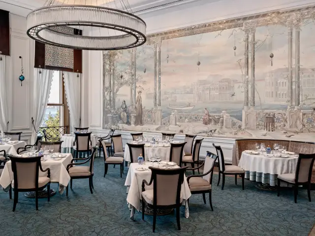 Tuğra Restaurant - Çırağan Palace Kempinski'nin yemek ve ambiyans fotoğrafları 5