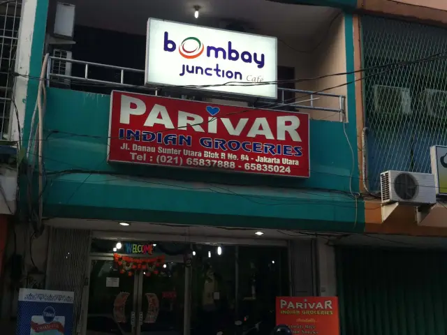 Gambar Makanan Bombay Junction Cafe 4