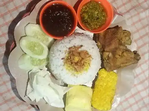 NASI BEBEK MADURA  DAN AYAM GORENG CAK RAHMAD  