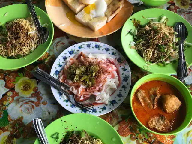Mee Kari Kak Yah Food Photo 2