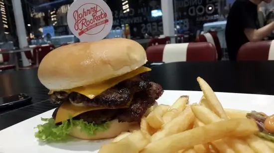 Johnny Rockets Food Photo 2