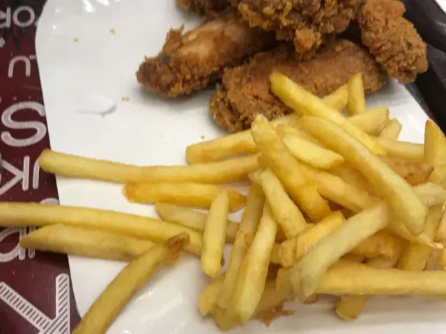 KFC Kentucky Fried Chicken'nin yemek ve ambiyans fotoğrafları 19