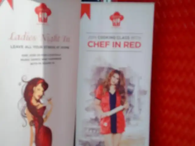 Gambar Makanan Chef in Red 13