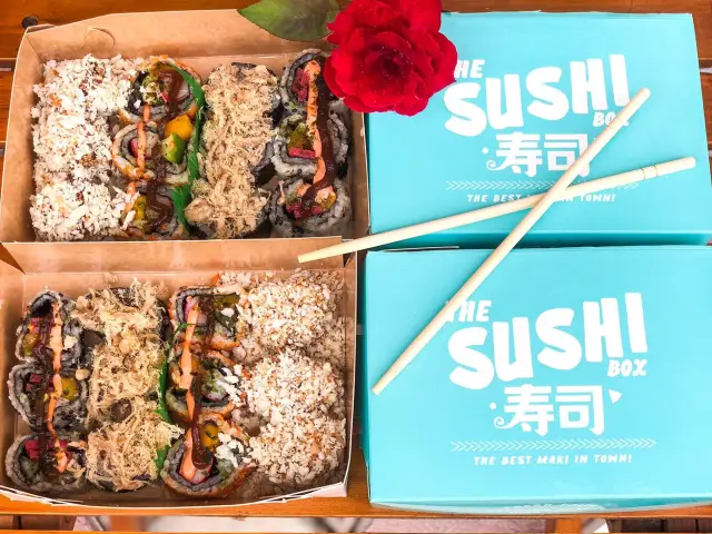 THE SUSHI BOX ROXAS Food Photo 1