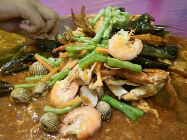 Shell-Out D Jannah Cafe Food Photo 2