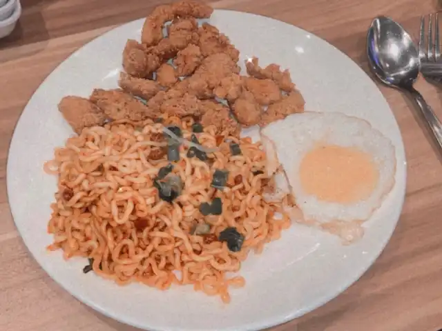 Kfry Urban Chicken Food Photo 6