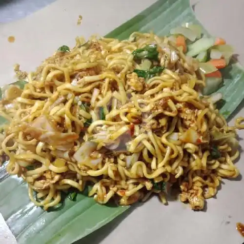 Gambar Makanan Nasi Goreng Volvo, Jalan Raya Serpong 15