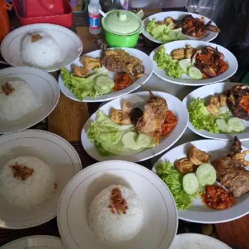 Gambar Makanan Waroeng Ayam Bali Cendana Raya 7