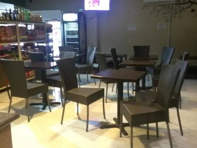 Kombini Cafe