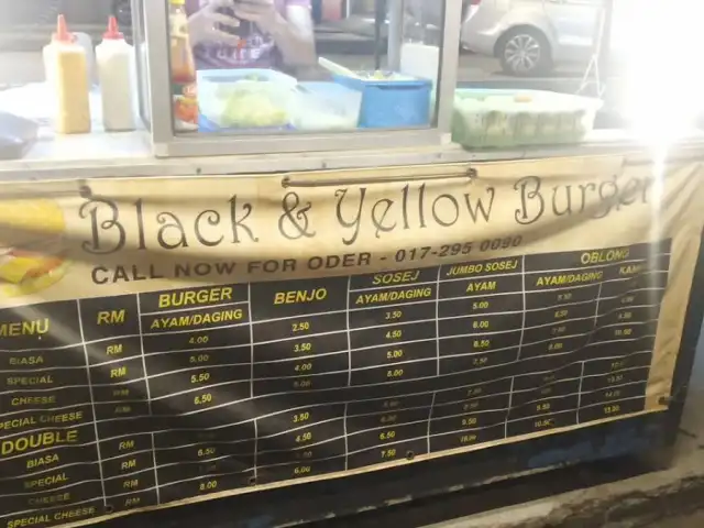Black&Yellow Burger(Sri Petaling)