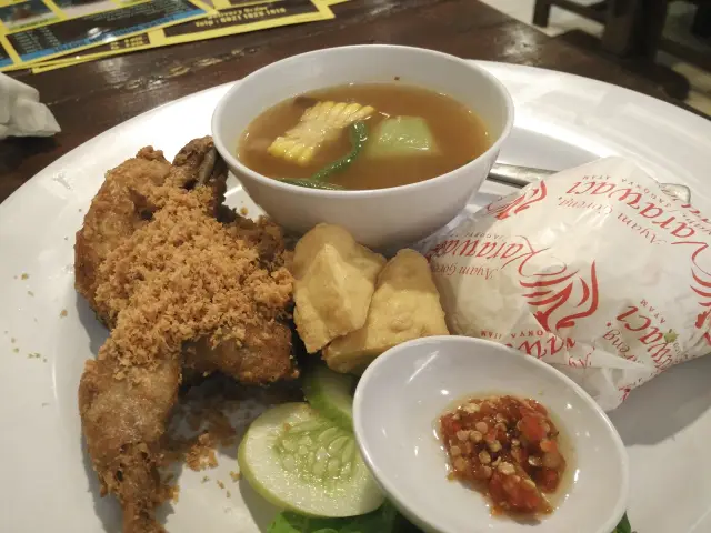 Gambar Makanan AyamGorengKarawaci 13