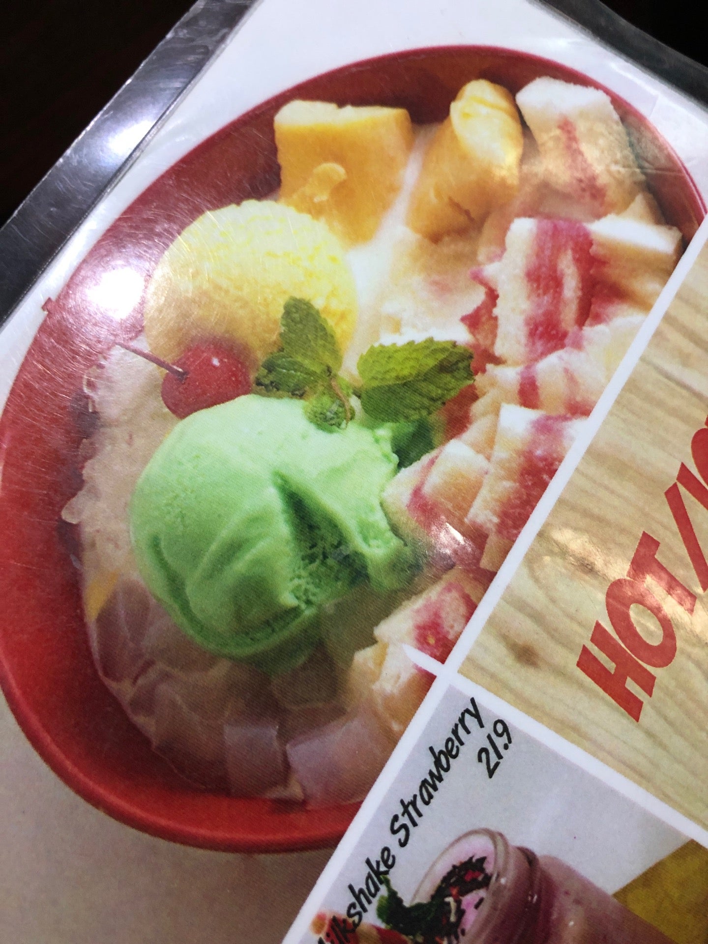 Roemi Xtraordinary Ice Cream terdekat Restoran dan Tempat Makan Es