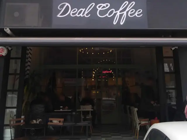 Deal Coffee'nin yemek ve ambiyans fotoğrafları 2