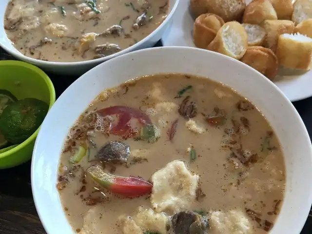 Gambar Makanan Soto Betawi Nyonya Afung 19