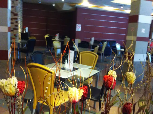Gambar Makanan Peninsula Restaurant - Hotel Peninsula 7