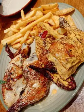 Nando's Pavilion Food Photo 1