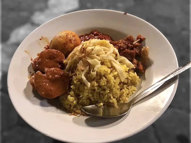 Gambar Makanan Nasi Kuning Pungkur 2