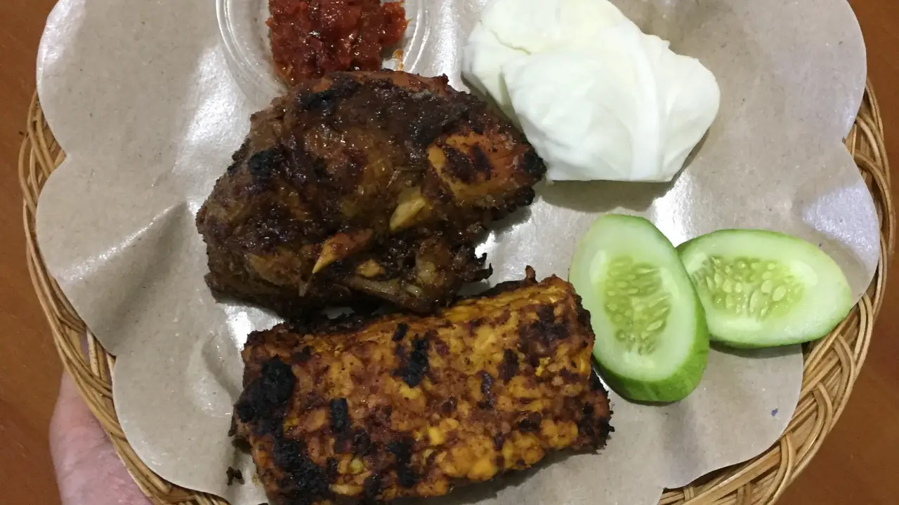 Ayam Bakar Mas Toro