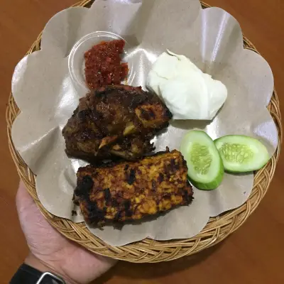 Ayam Bakar Mas Toro