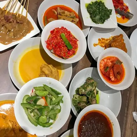 Gambar Makanan Padang Merdeka 1