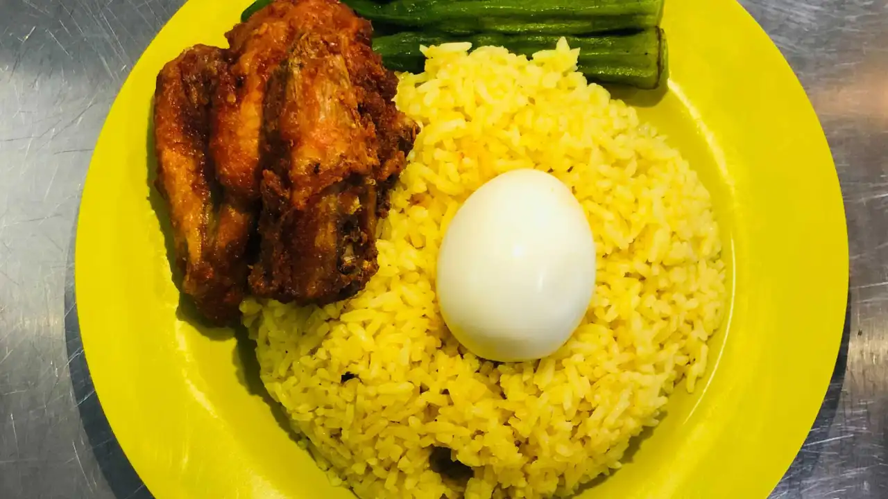 Nasi Lemak Royale Jalil (Plaza Mentaloon)