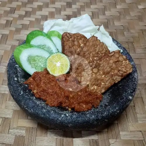 Gambar Makanan Warung Makan Sari Wangi - Ayam Astronot, Mangga Besar 16