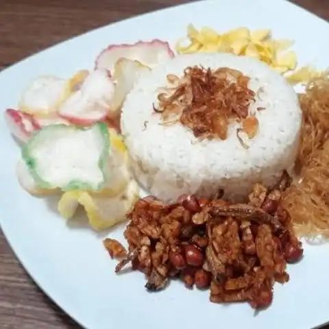 Gambar Makanan Warung Nasi Uduk Mak Indra  4