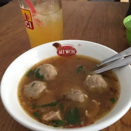 Gambar Makanan Bakso dan Soto Sokaraja Sami Asih 3